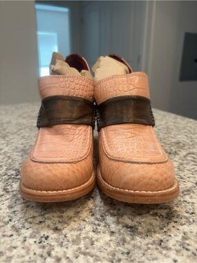 Freebird by Steven Bellevue Pink Croc-Embossed Leather Mules with Brown Strap